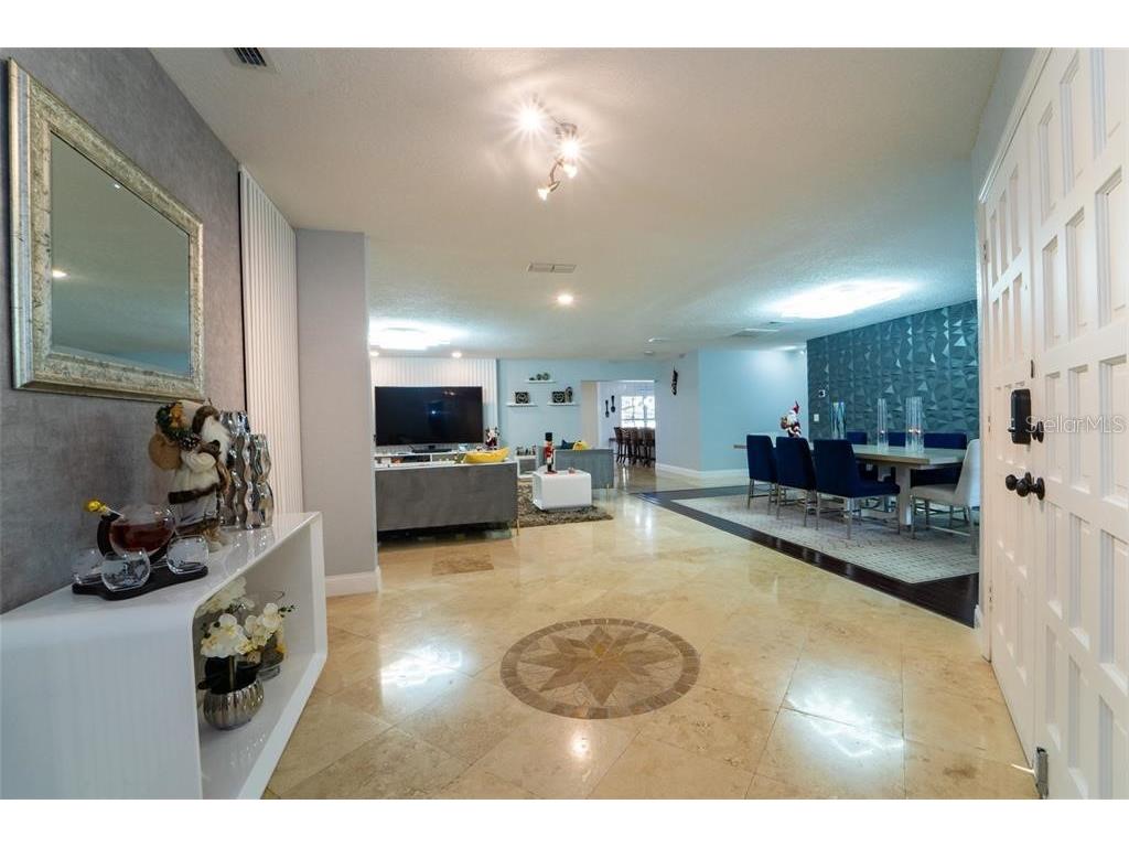 4627 Woodlot Court Orlando FL 32835 O6352090 image3