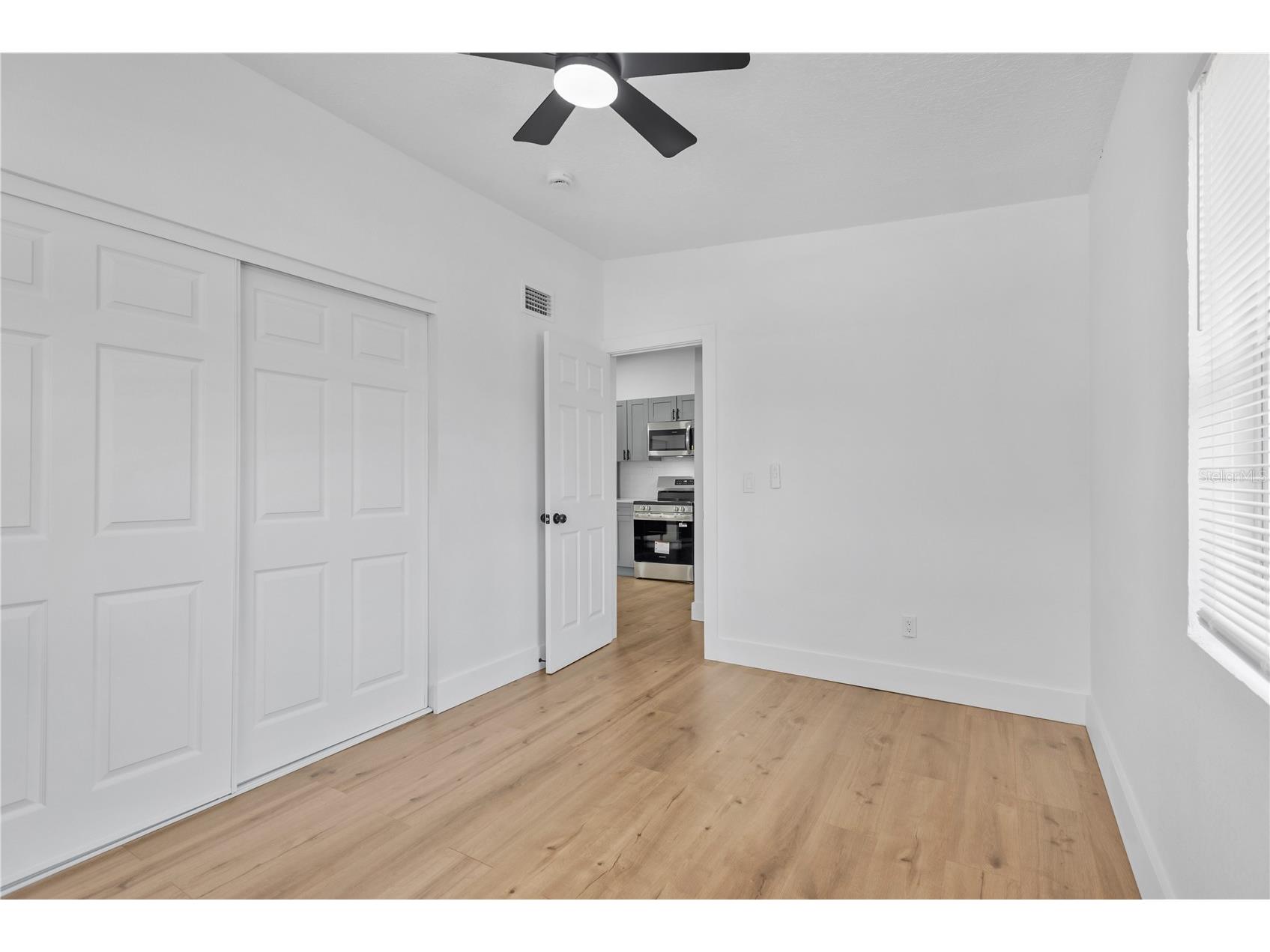 4628 15th Avenue S Saint Petersburg FL 33711 W7887307 image11