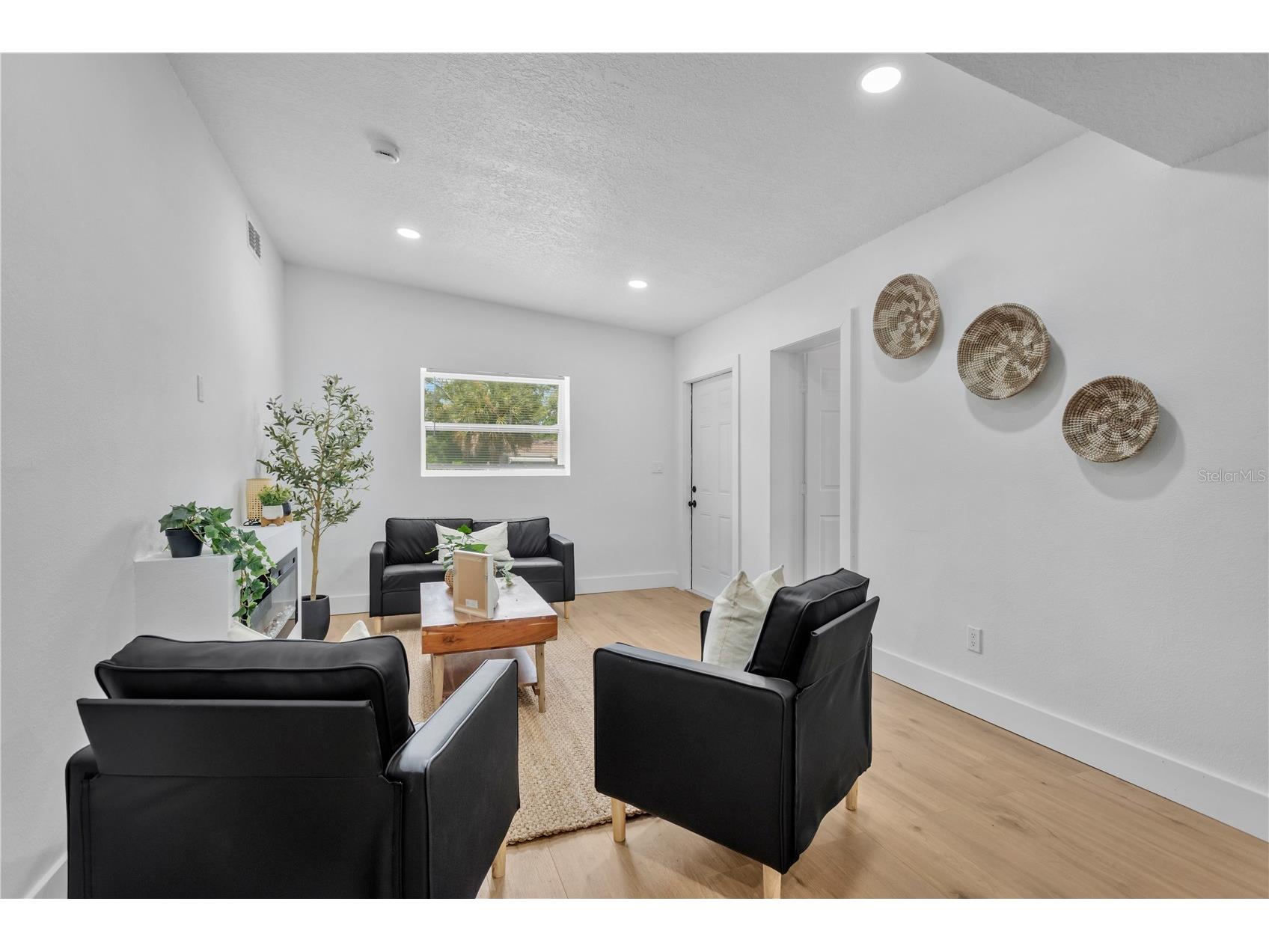 4628 15th Avenue S Saint Petersburg FL 33711 W7887307 image6