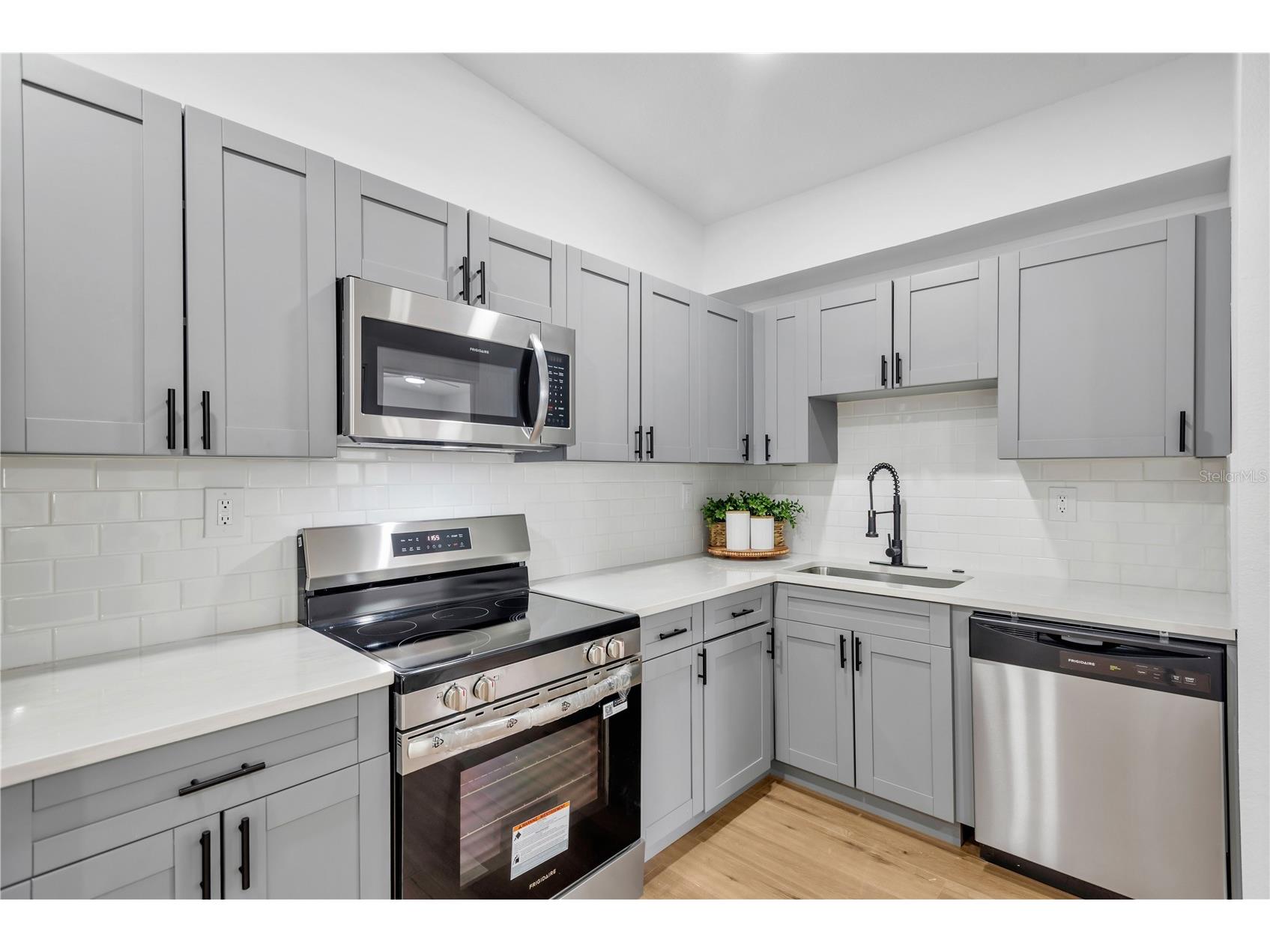 4628 15th Avenue S Saint Petersburg FL 33711 W7887307 image7