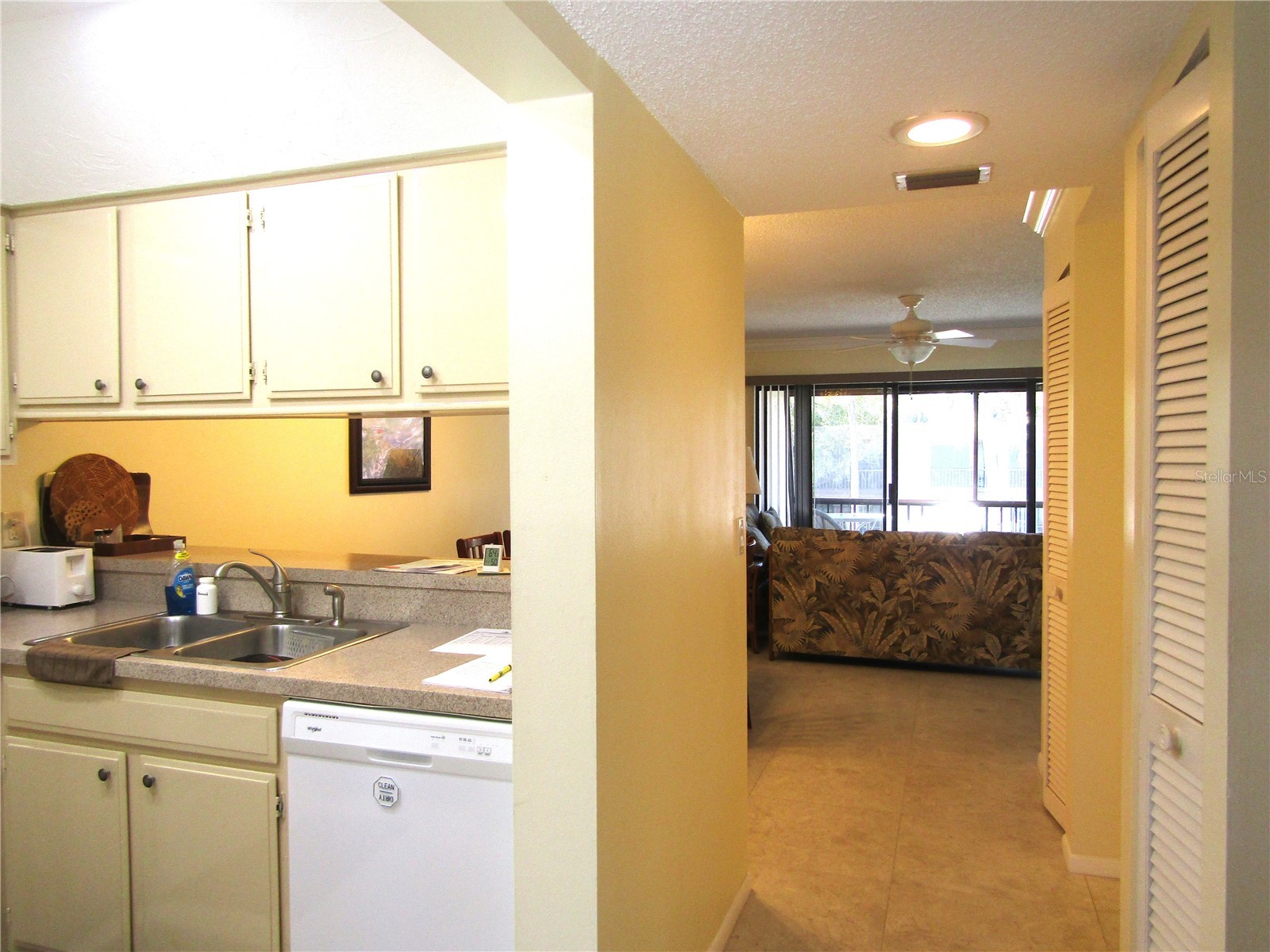 4628 Ringwood Meadow #26 Sarasota FL 34235 A4682062 image2