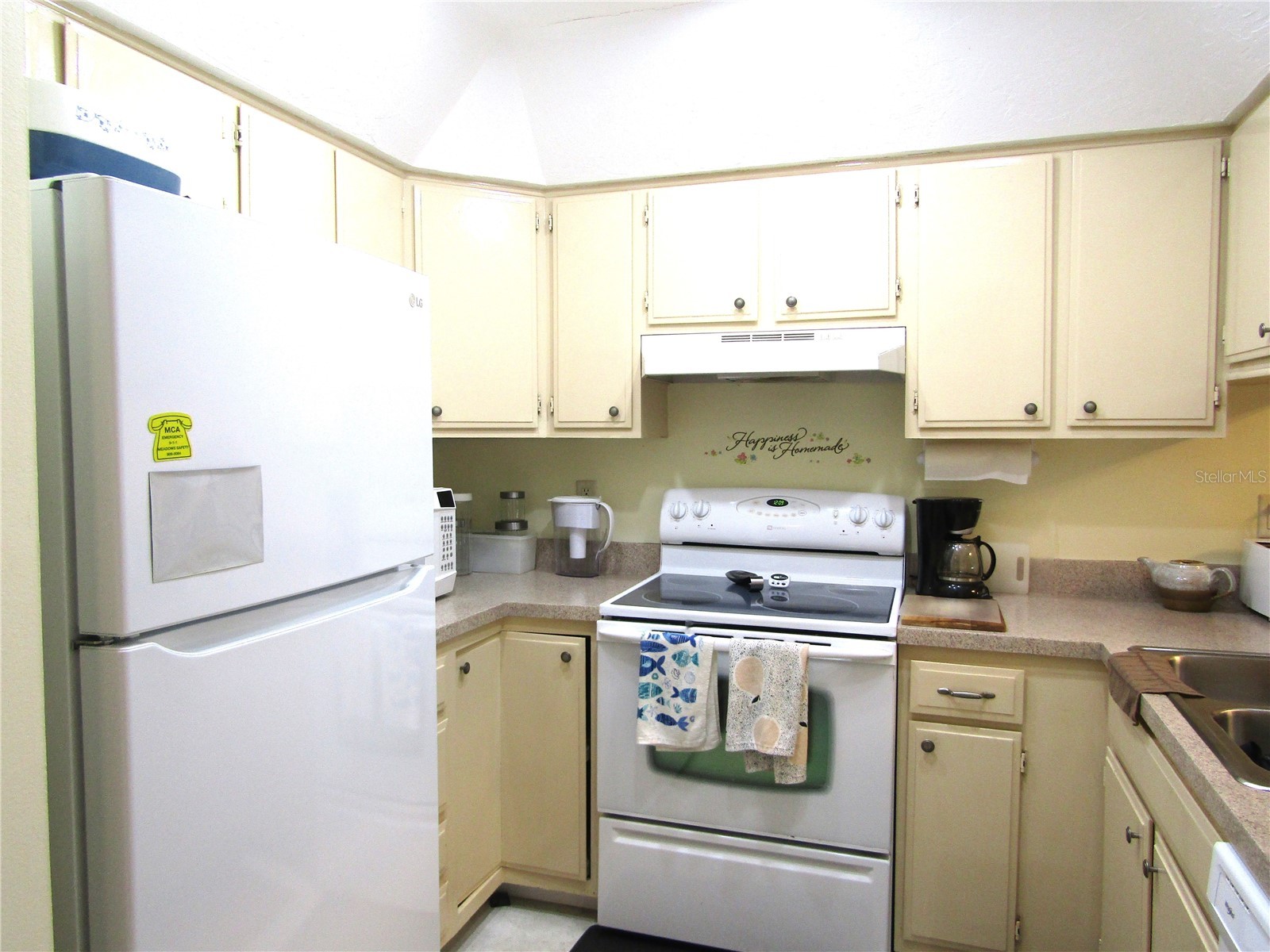 4628 Ringwood Meadow #26 Sarasota FL 34235 A4682062 image3