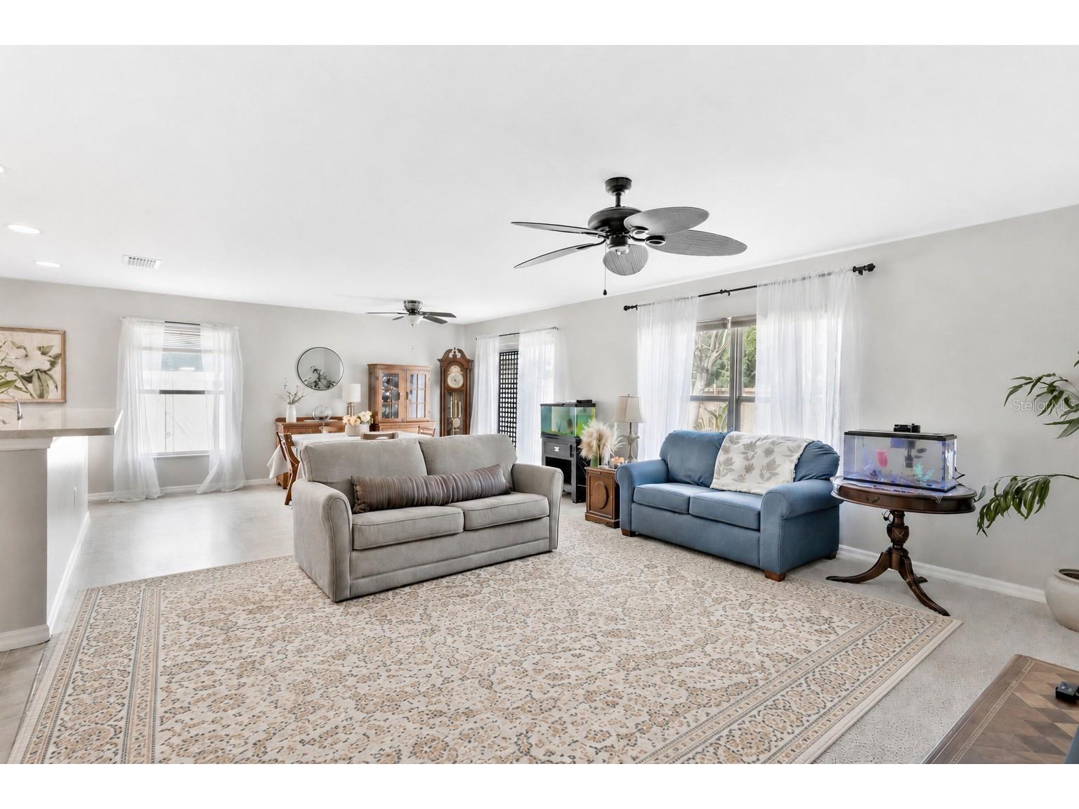 4629 Caverns Drive Kissimmee FL 34758 V4948965 image8