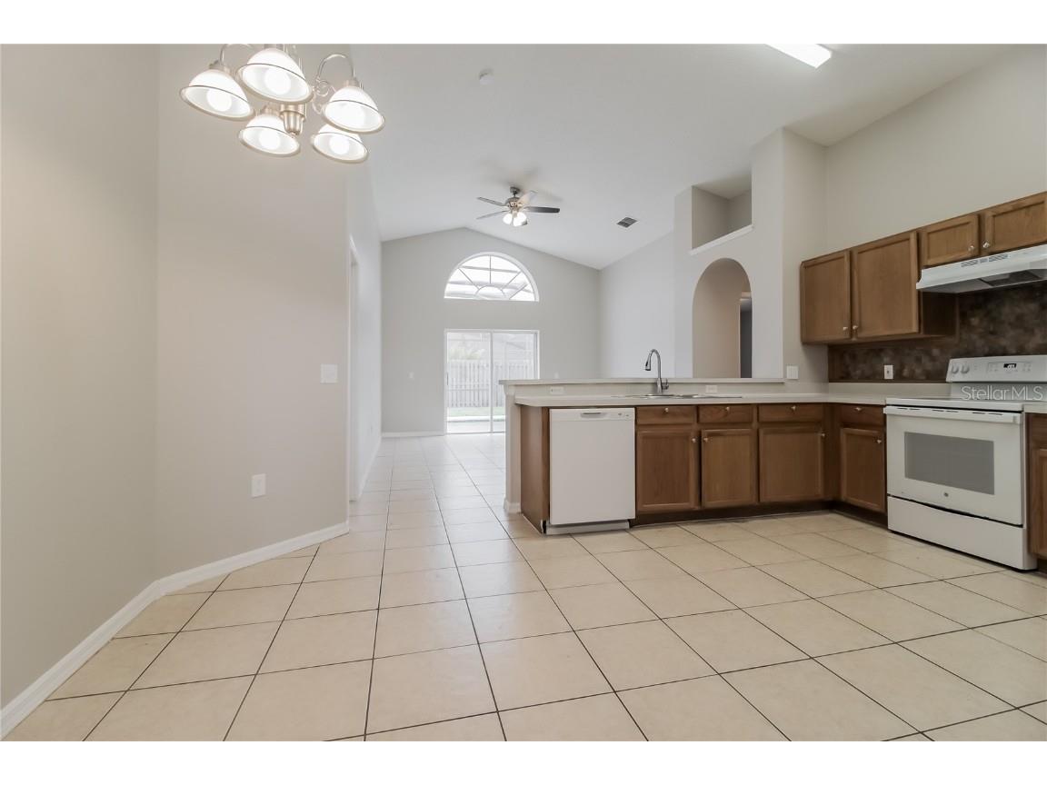 4629 Eagle Peak Drive Kissimmee FL 34746 C7516434 image2