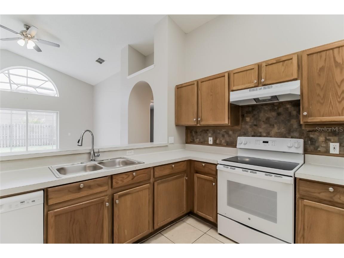 4629 Eagle Peak Drive Kissimmee FL 34746 C7516434 image3