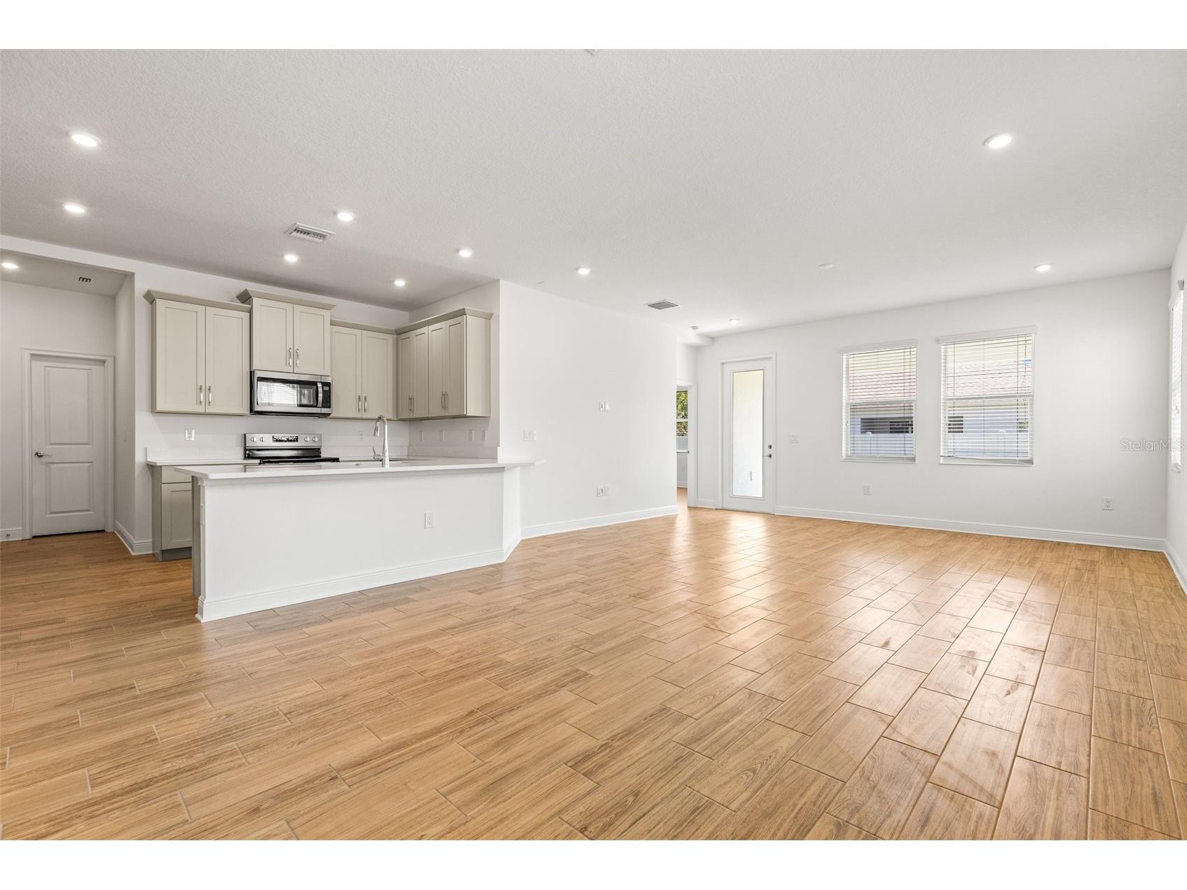4629 Wishart Boulevard Tampa FL 33603 TB8495878 image16