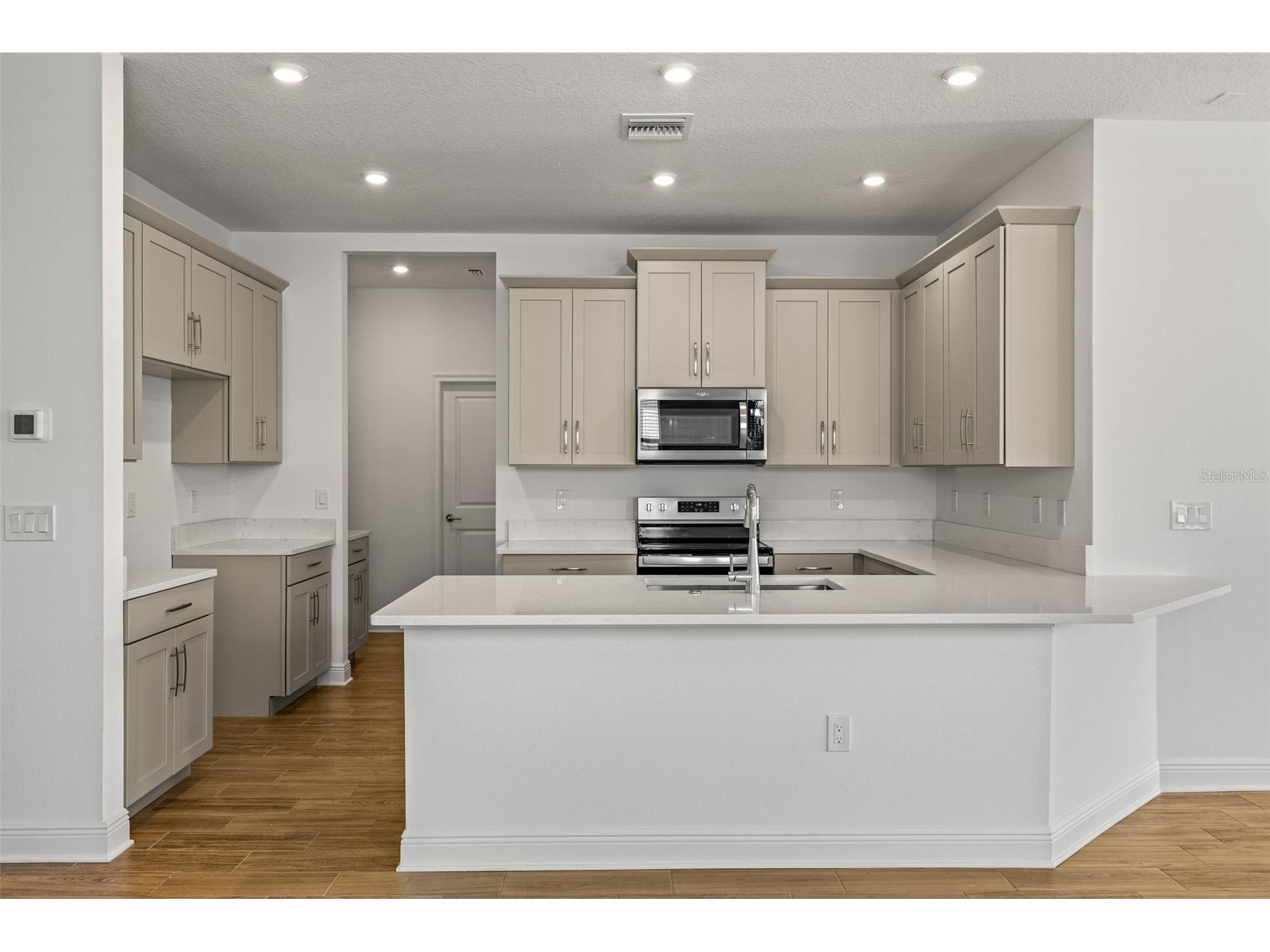 4629 Wishart Boulevard Tampa FL 33603 TB8495878 image20