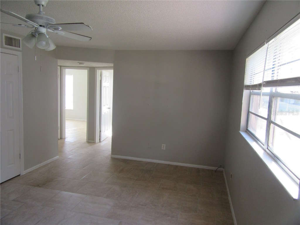 463 76th Avenue N #1 Saint Petersburg FL 33702 TB8461317 image5