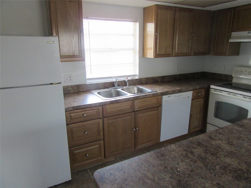 463 76th Avenue N #3 Saint Petersburg FL 33702 TB8366434 image6