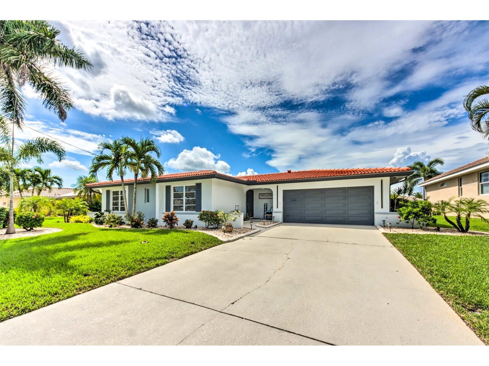 463 Capri Isles Ct Punta Gorda FL 33950 C7524460 image1