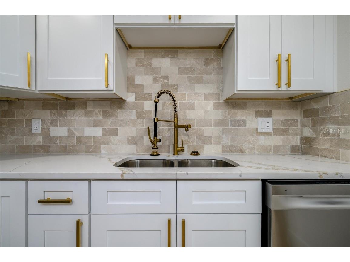 463 Davison Avenue NE Saint Petersburg FL 33703 TB8447524 image10