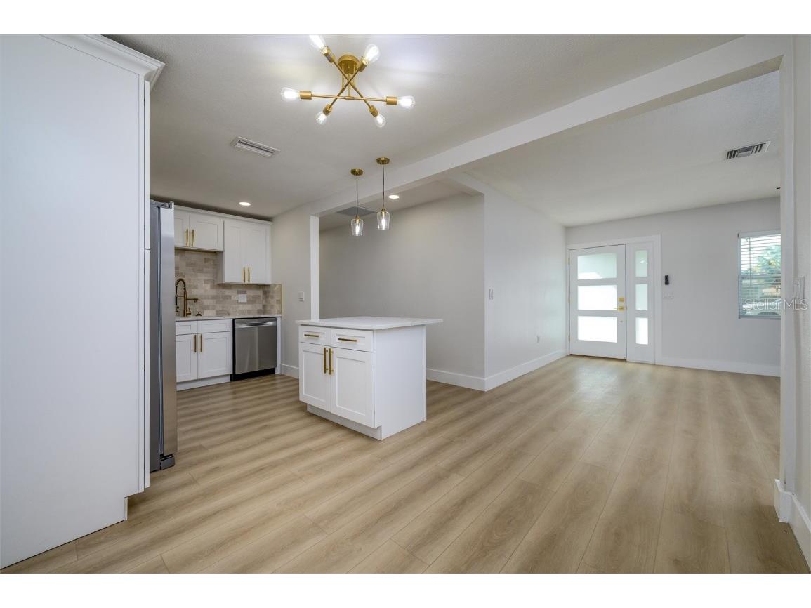 463 Davison Avenue NE Saint Petersburg FL 33703 TB8447524 image11