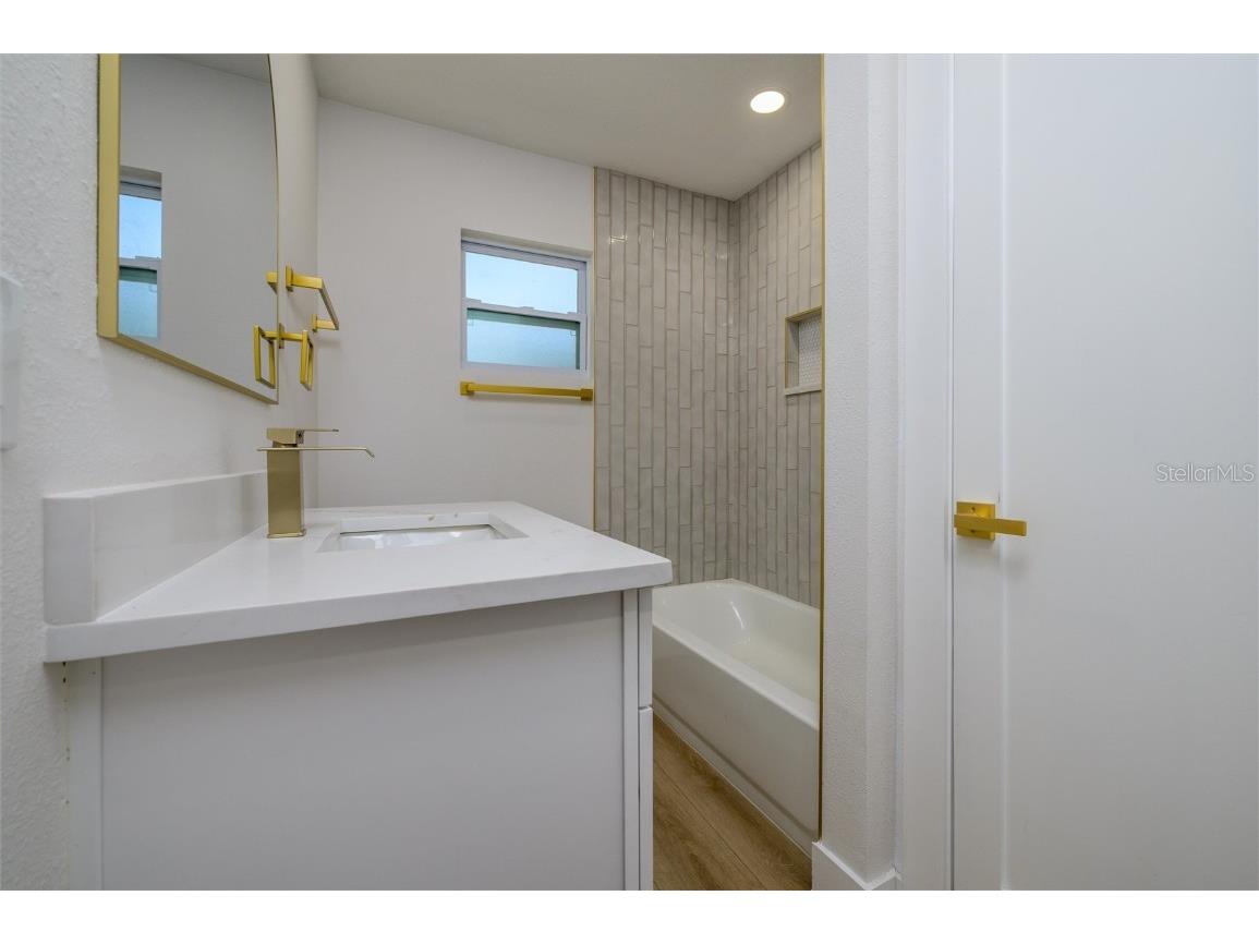 463 Davison Avenue NE Saint Petersburg FL 33703 TB8447524 image15