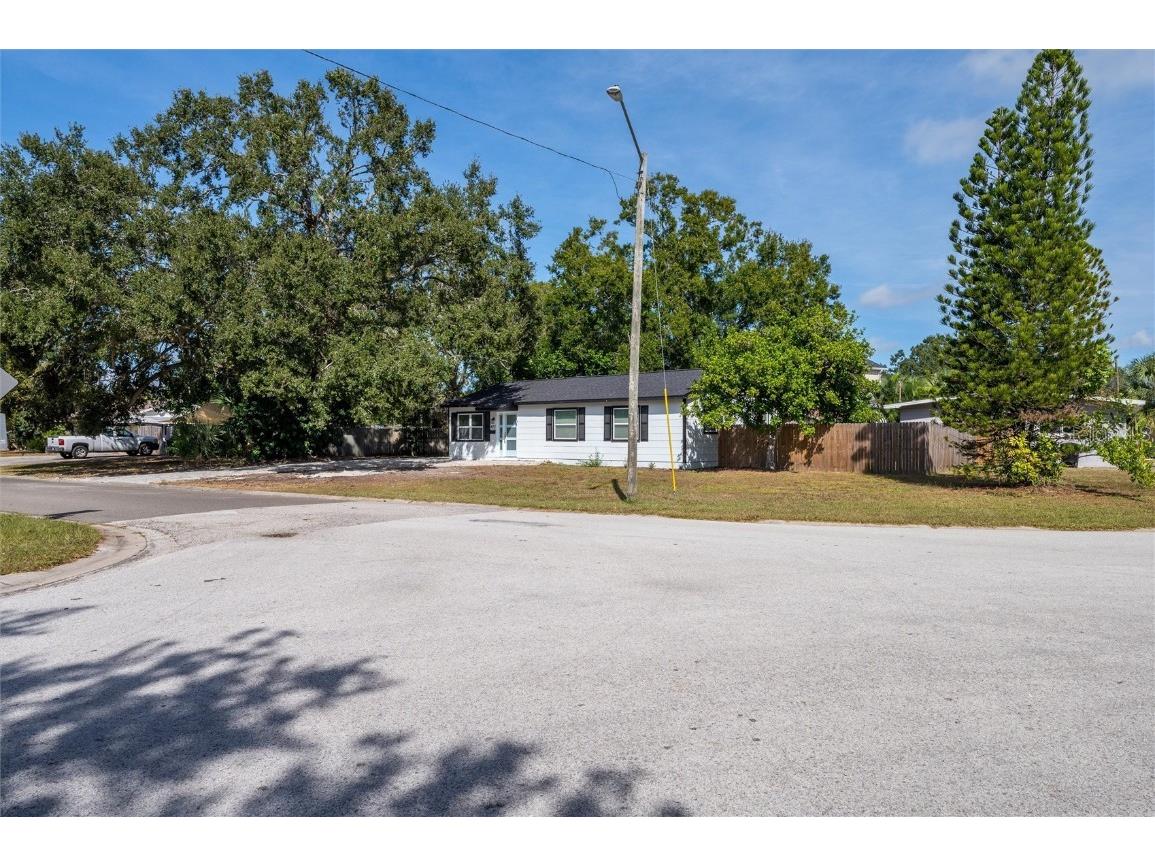 463 Davison Avenue NE Saint Petersburg FL 33703 TB8447524 image25