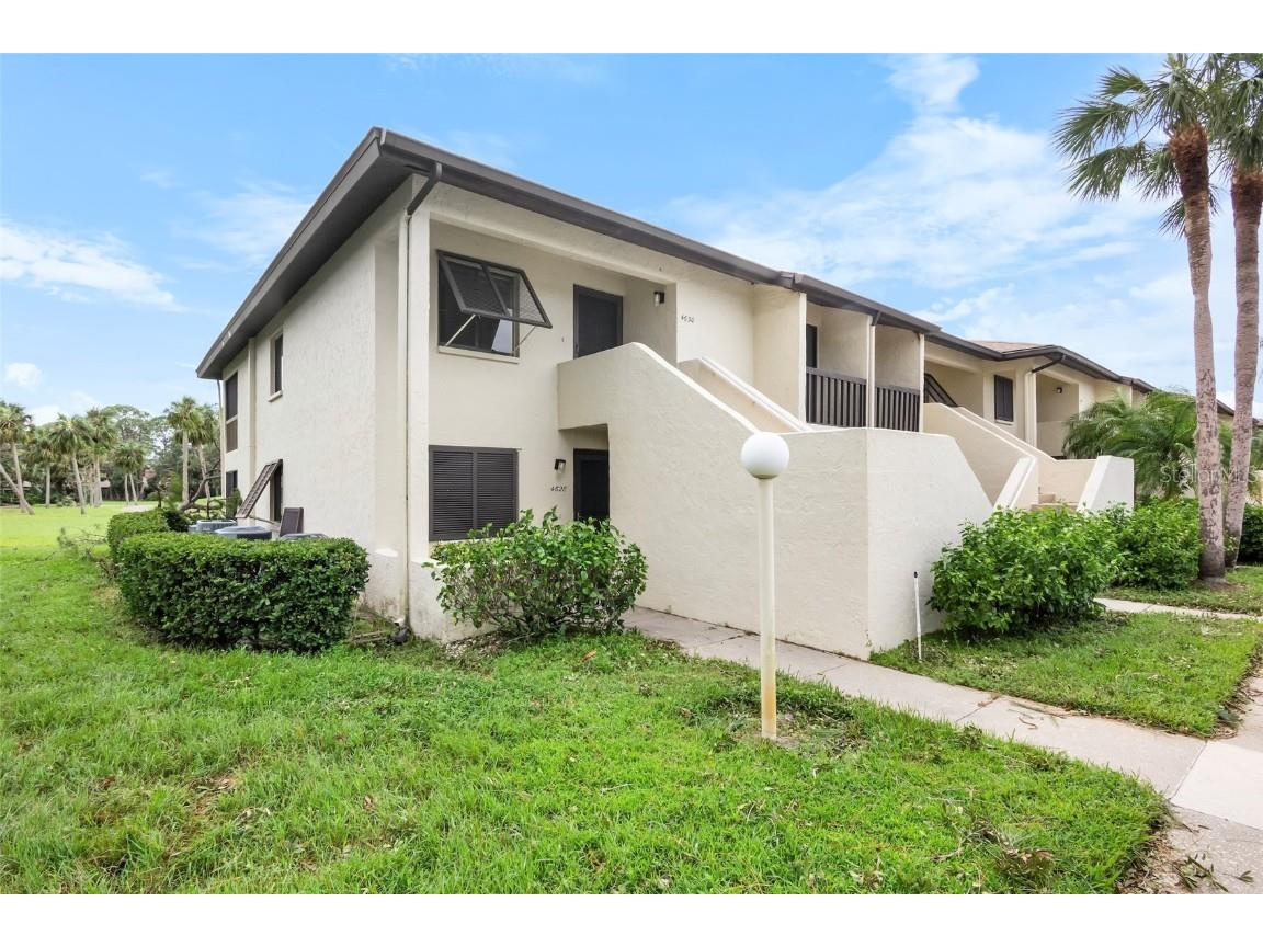 4630 Longwater Chase #90 Sarasota FL 34235 A4625121 image1