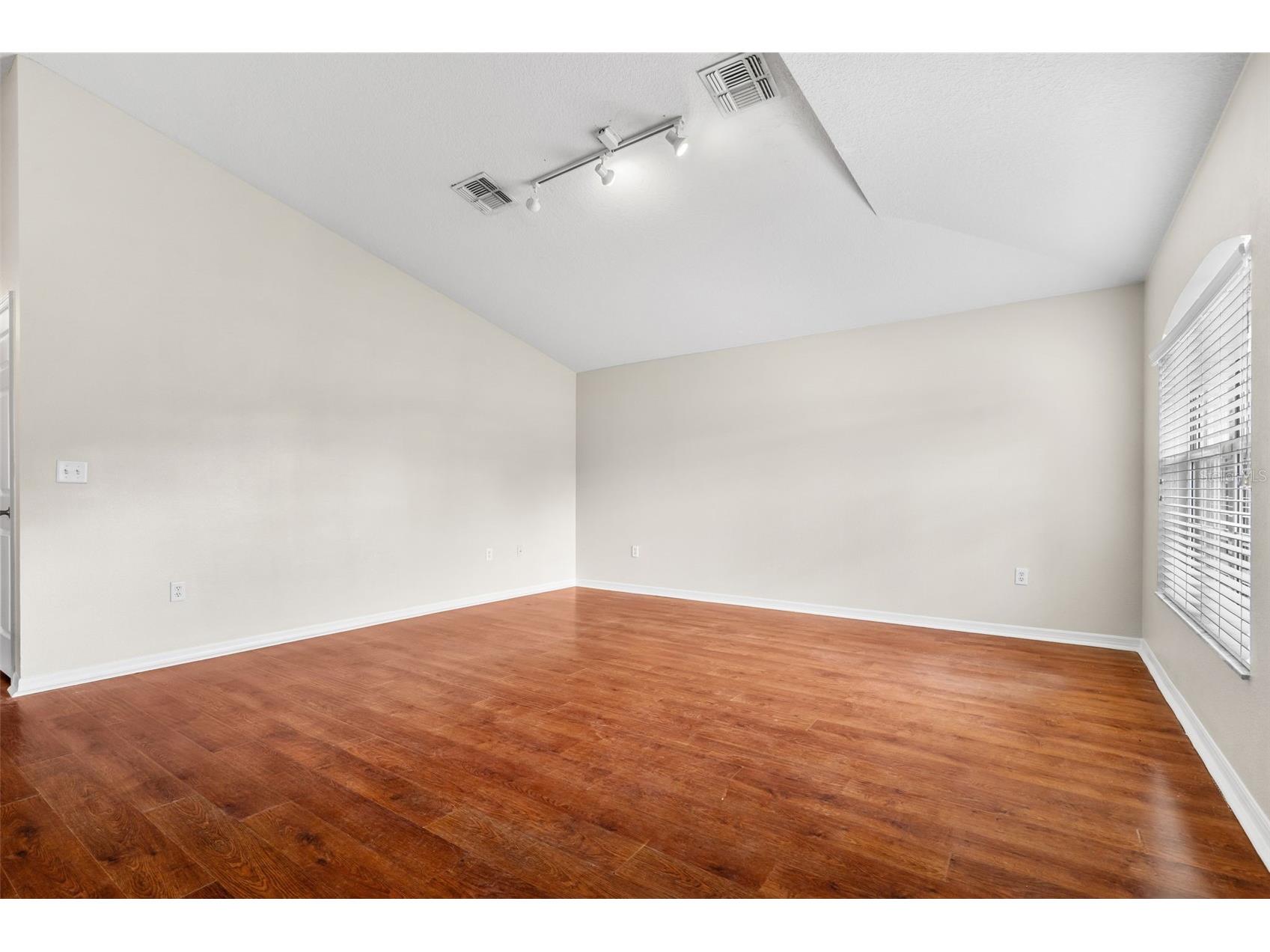 4631 Eagle Ranch Drive Zephyrhills FL 33542 TB8506108 image8