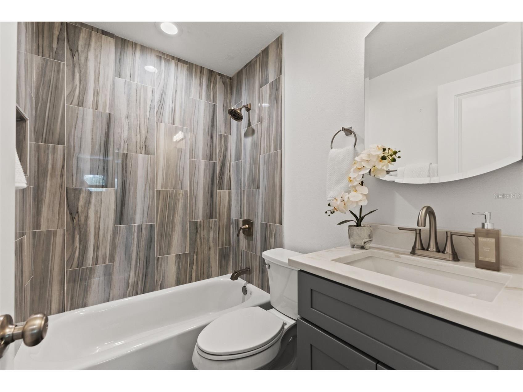 4631 W Bay Villa Avenue Tampa FL 33611 TB8508848 image27