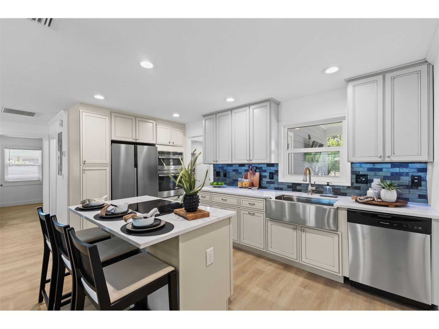 4631 W Bay Villa Avenue Tampa FL 33611 TB8508848 image3