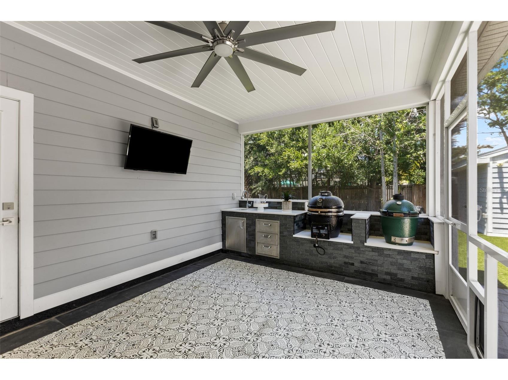 4631 W Bay Villa Avenue Tampa FL 33611 TB8508848 image32