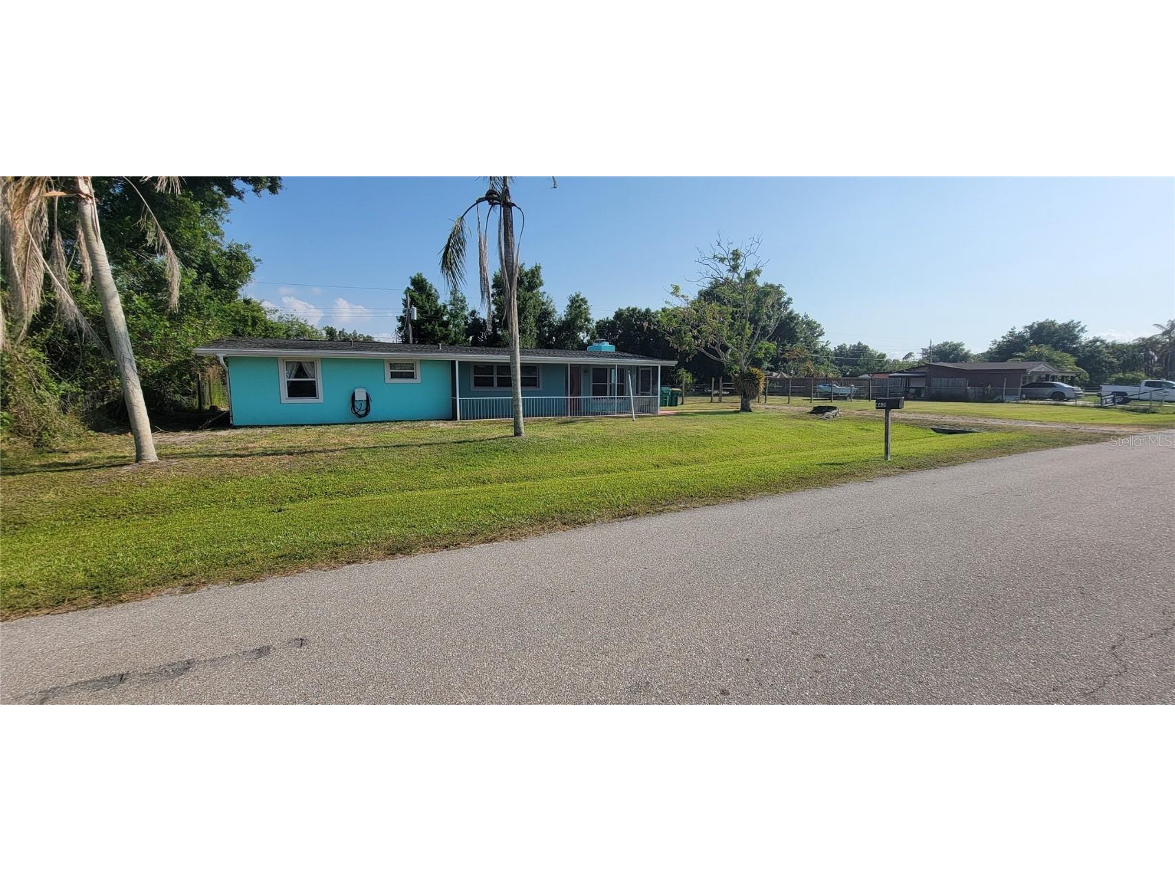 4631 Westwood Drive Punta Gorda FL 33982 C7492893 image1