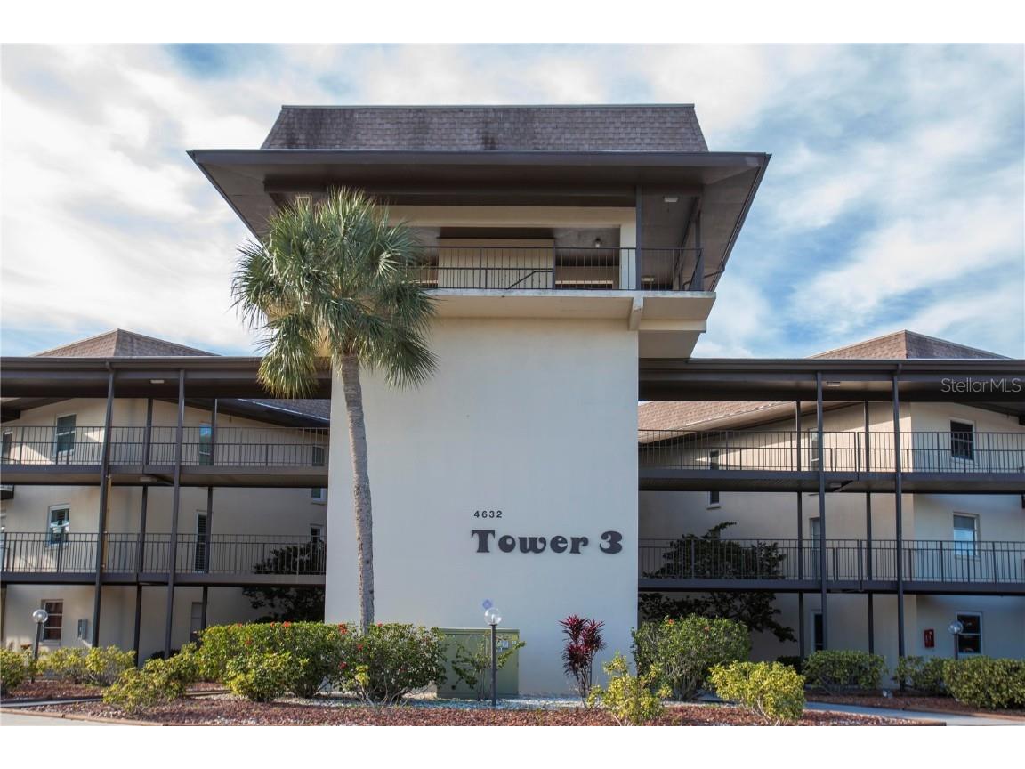 4632 Marine Parkway #101 New Port Richey FL 34652 - NORTH CHANNEL W7861553 image1