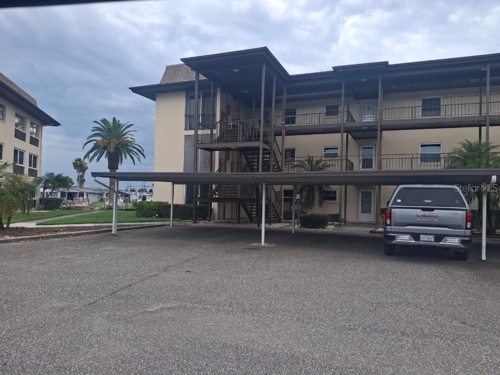 4632 Marine Parkway #208 New Port Richey FL 34652 - NORTH CHANNEL TO THE GULF TB8393914 image1