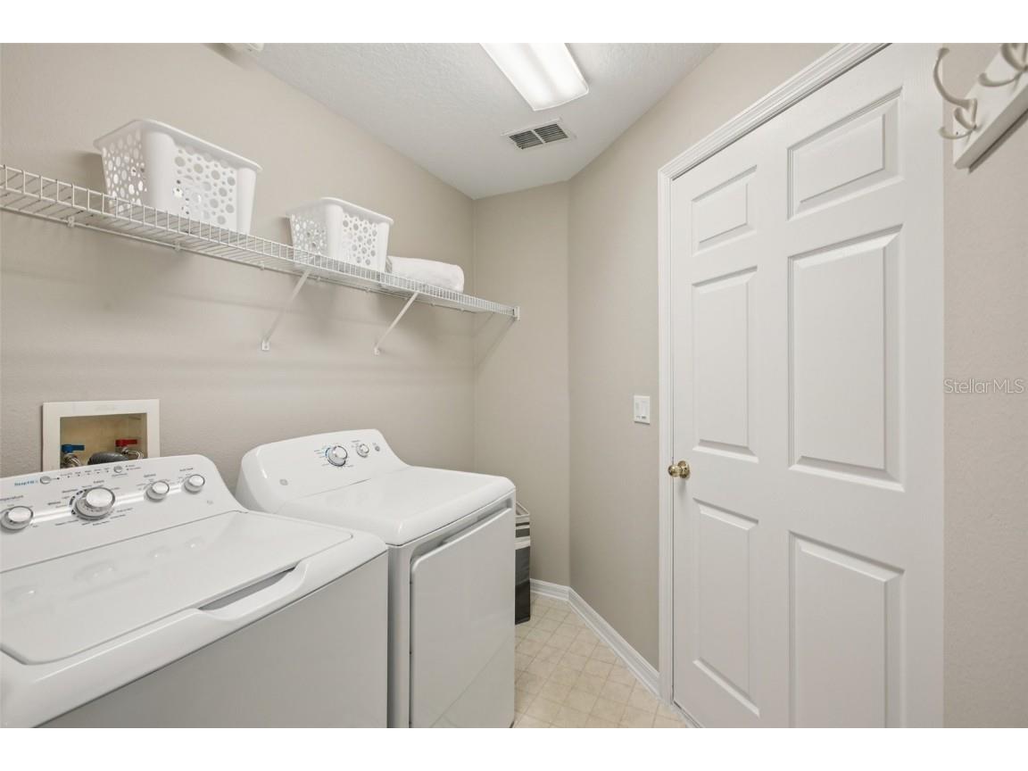 4632 Whispering Park Lane Tampa FL 33614 TB8451667 image23