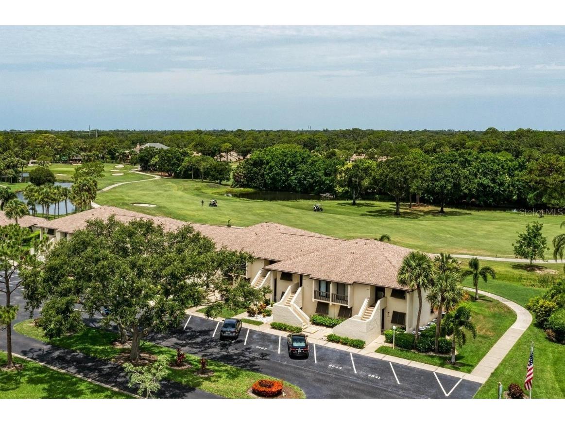 4633 Longwater Chase #117 Sarasota FL 34235 A4574492 image1