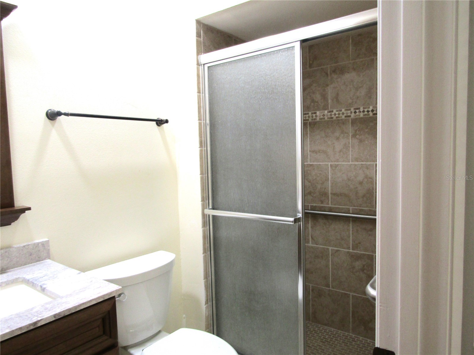 4633 Oak Hill Drive #13 Sarasota FL 34232 A4691571 image15