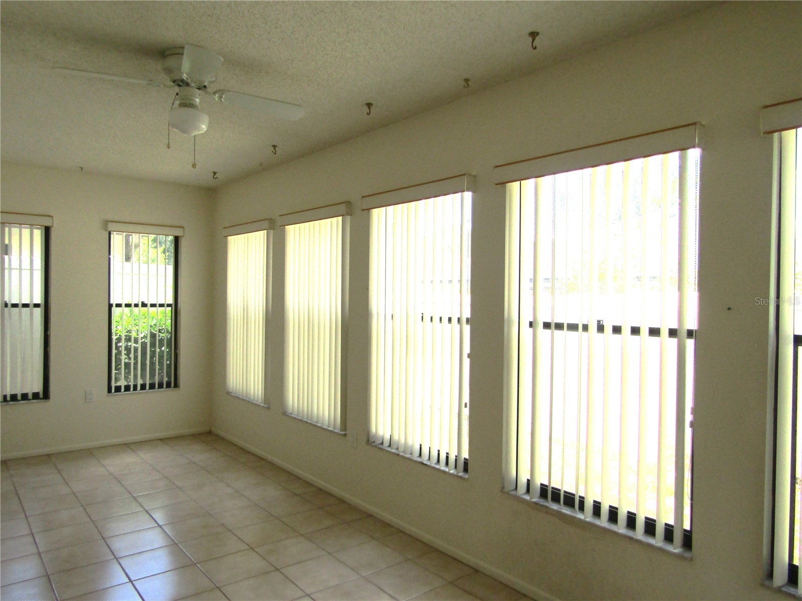 4633 Oak Hill Drive #13 Sarasota FL 34232 A4691571 image27