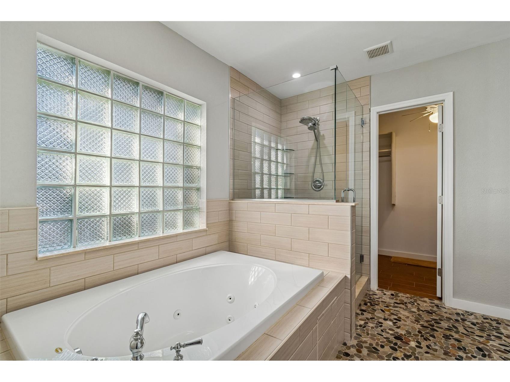 4633 W Longfellow Avenue Tampa FL 33629 TB8478456 image12