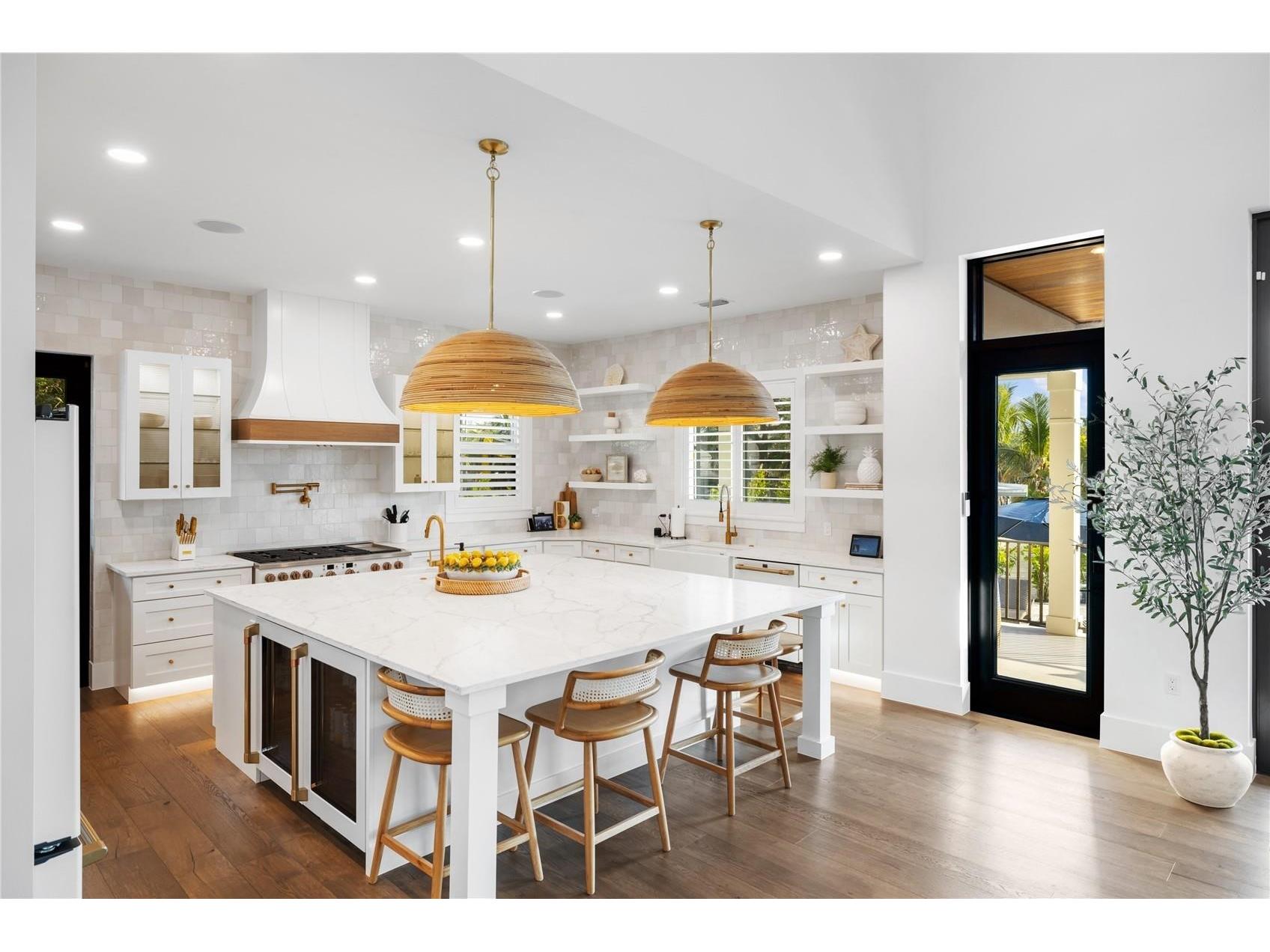 4634 Higel Avenue Sarasota FL 34242 A4693756 image40