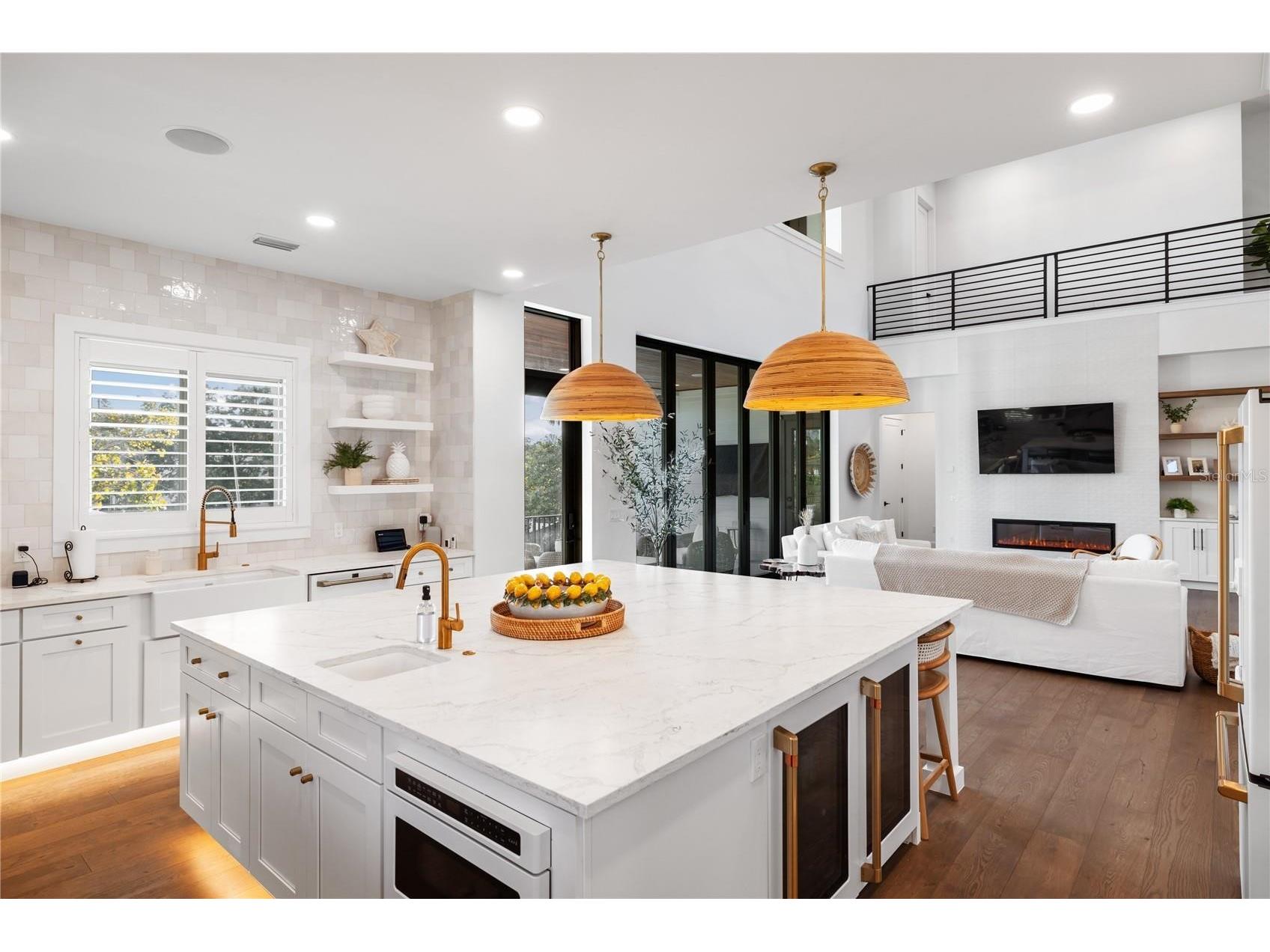 4634 Higel Avenue Sarasota FL 34242 A4693756 image43