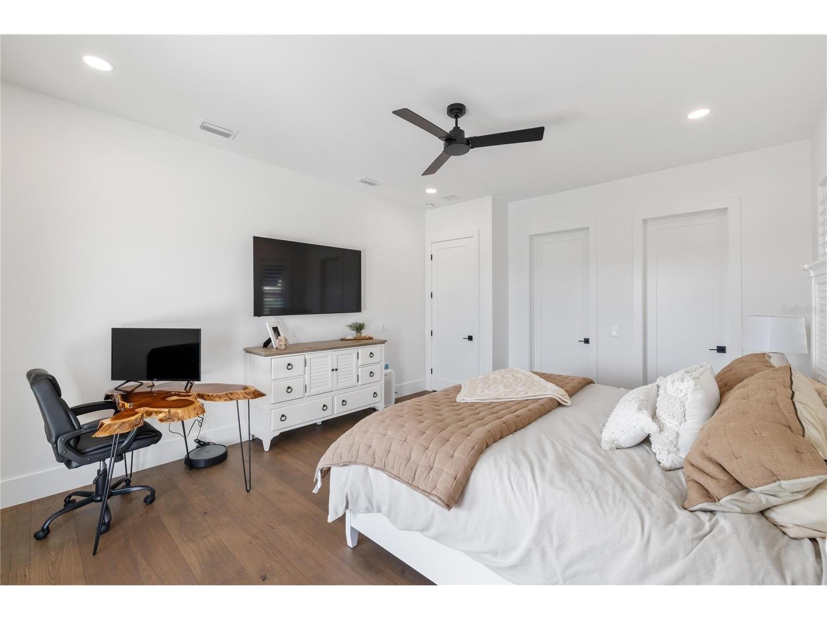 4634 Higel Avenue Sarasota FL 34242 A4693756 image67