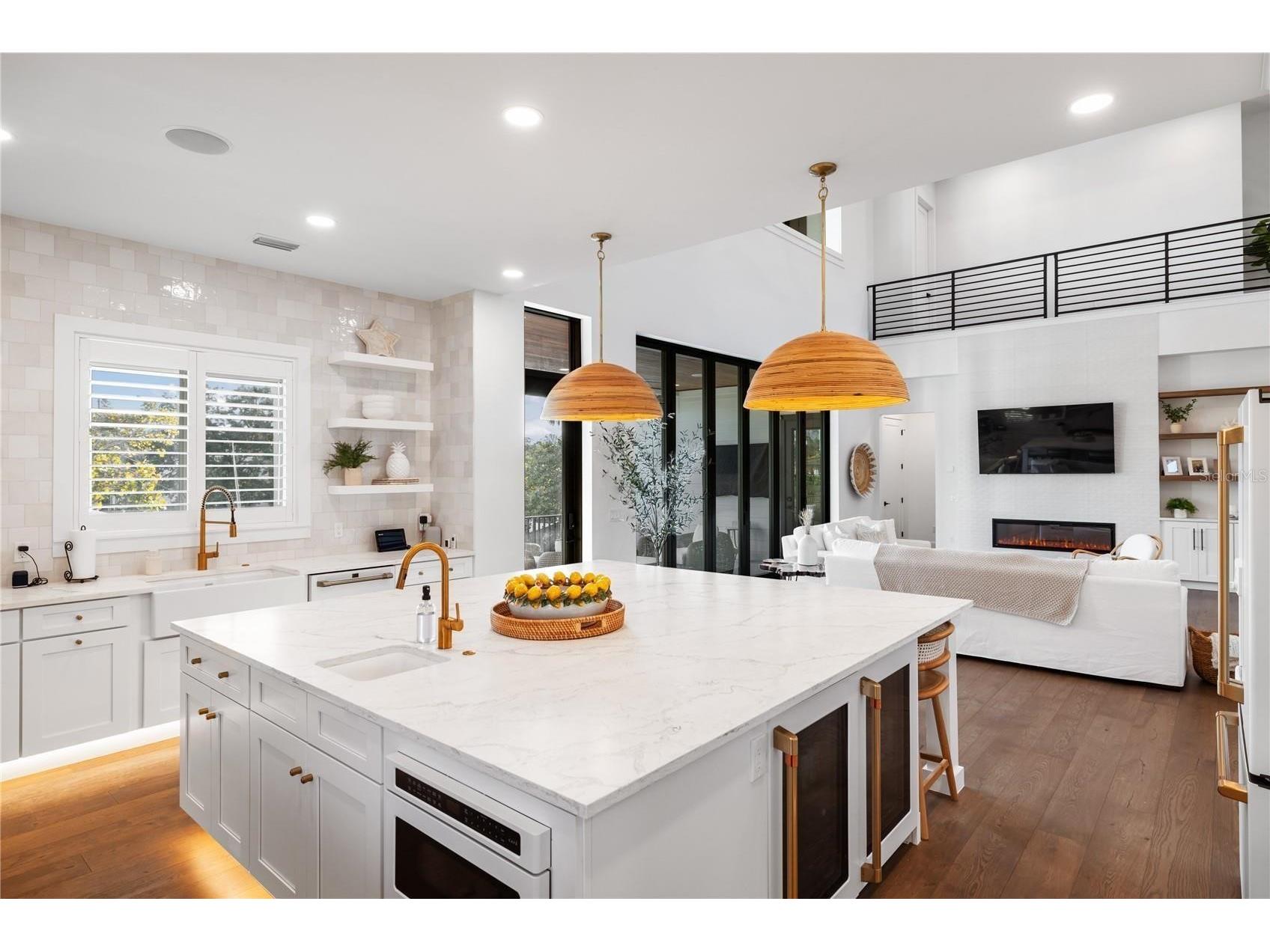 4634 Higel Avenue Sarasota FL 34242 A4698367 image43