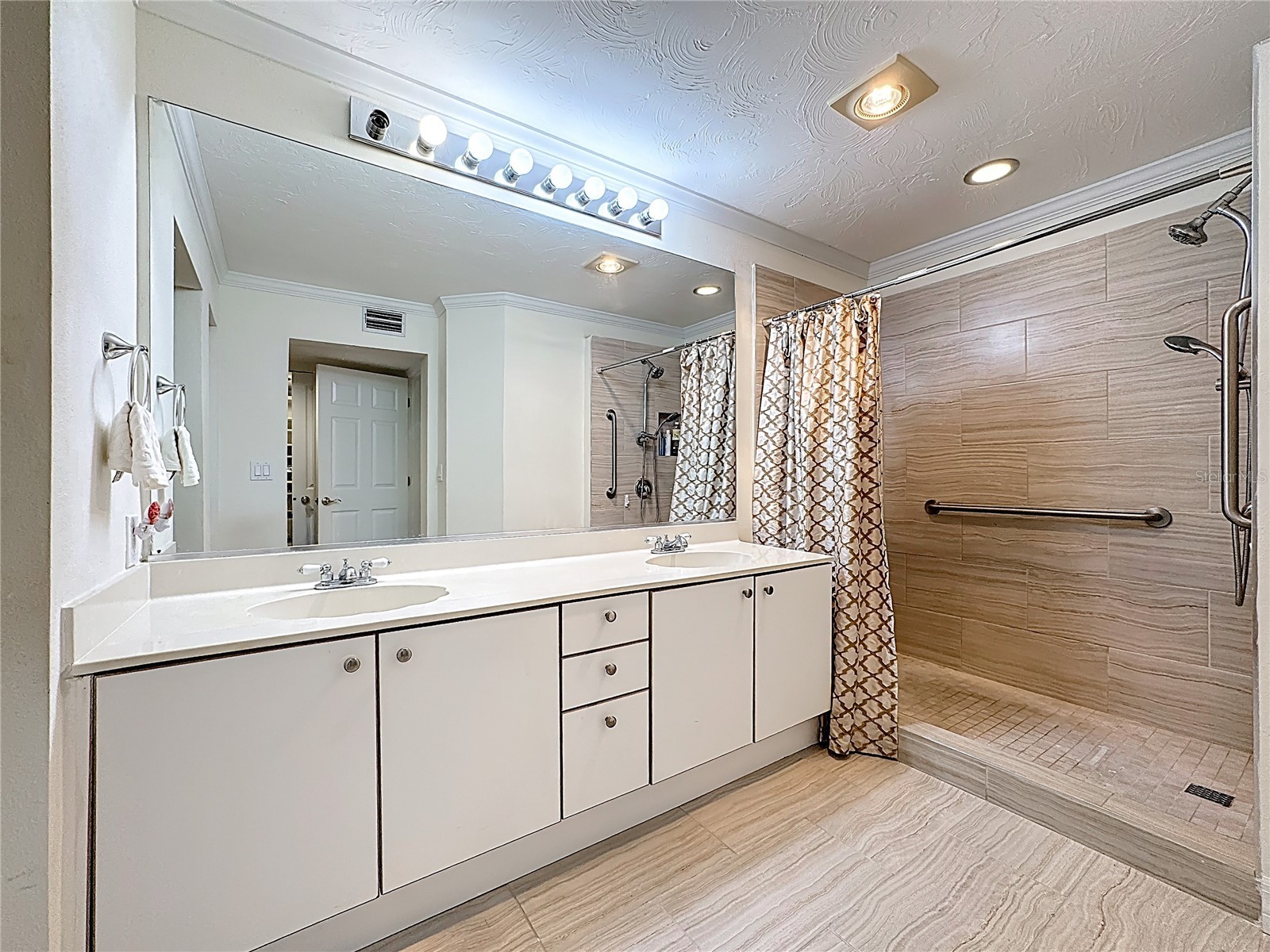 4634 Mirada Way #28 Sarasota FL 34238 A4689245 image14