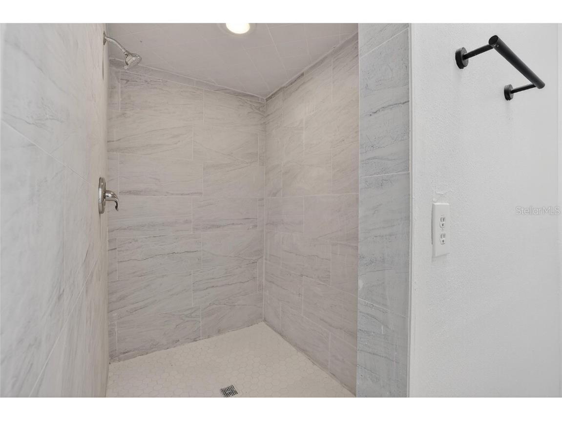 4634 W Sunset Boulevard Tampa FL 33629 TB8449548 image13