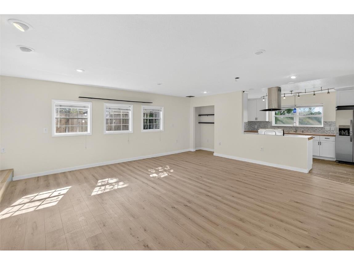 4634 W Sunset Boulevard Tampa FL 33629 TB8449548 image3