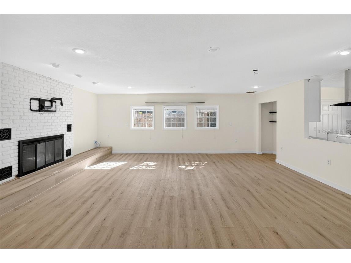 4634 W Sunset Boulevard Tampa FL 33629 TB8449548 image9