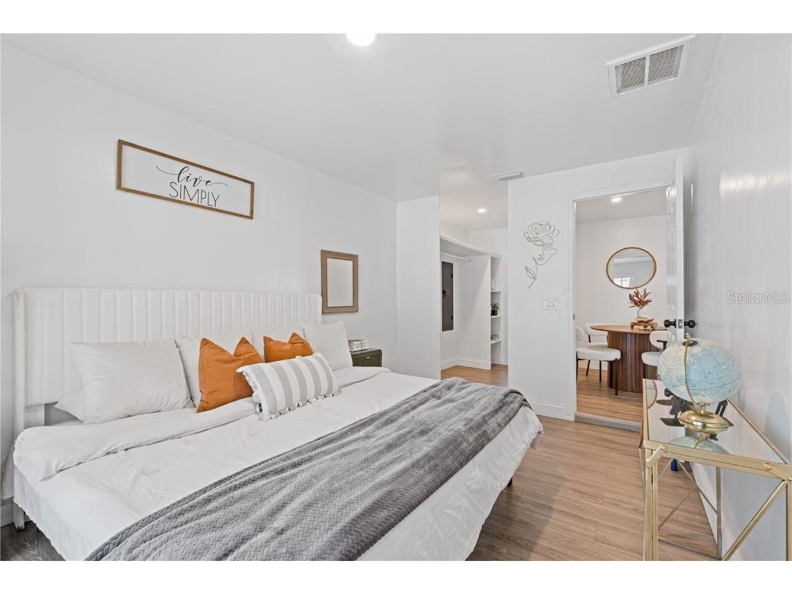 4635 22nd Avenue N Saint Petersburg FL 33713 TB8455447 image10