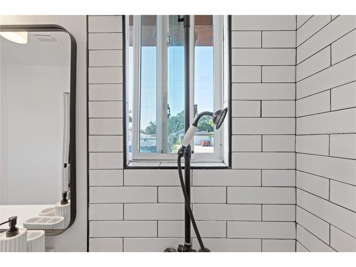 4635 22nd Avenue N Saint Petersburg FL 33713 TB8455447 image14