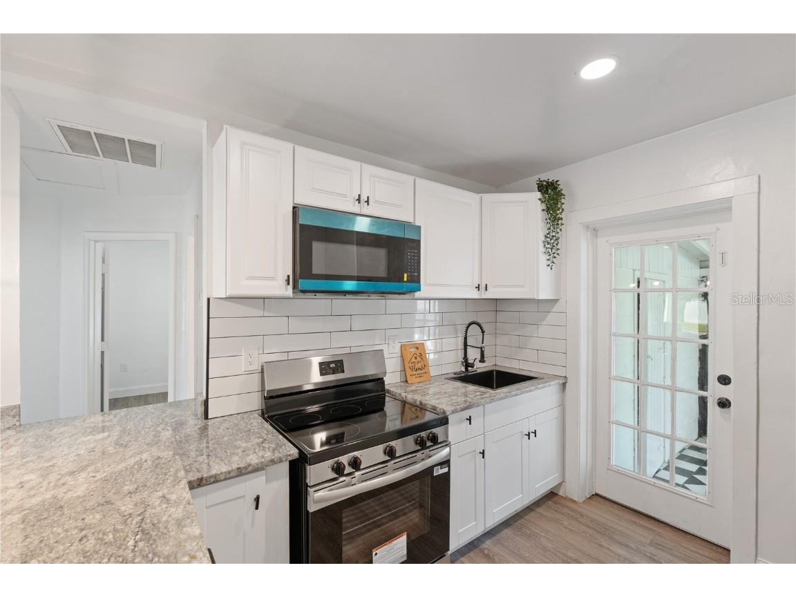 4635 22nd Avenue N Saint Petersburg FL 33713 TB8455447 image7