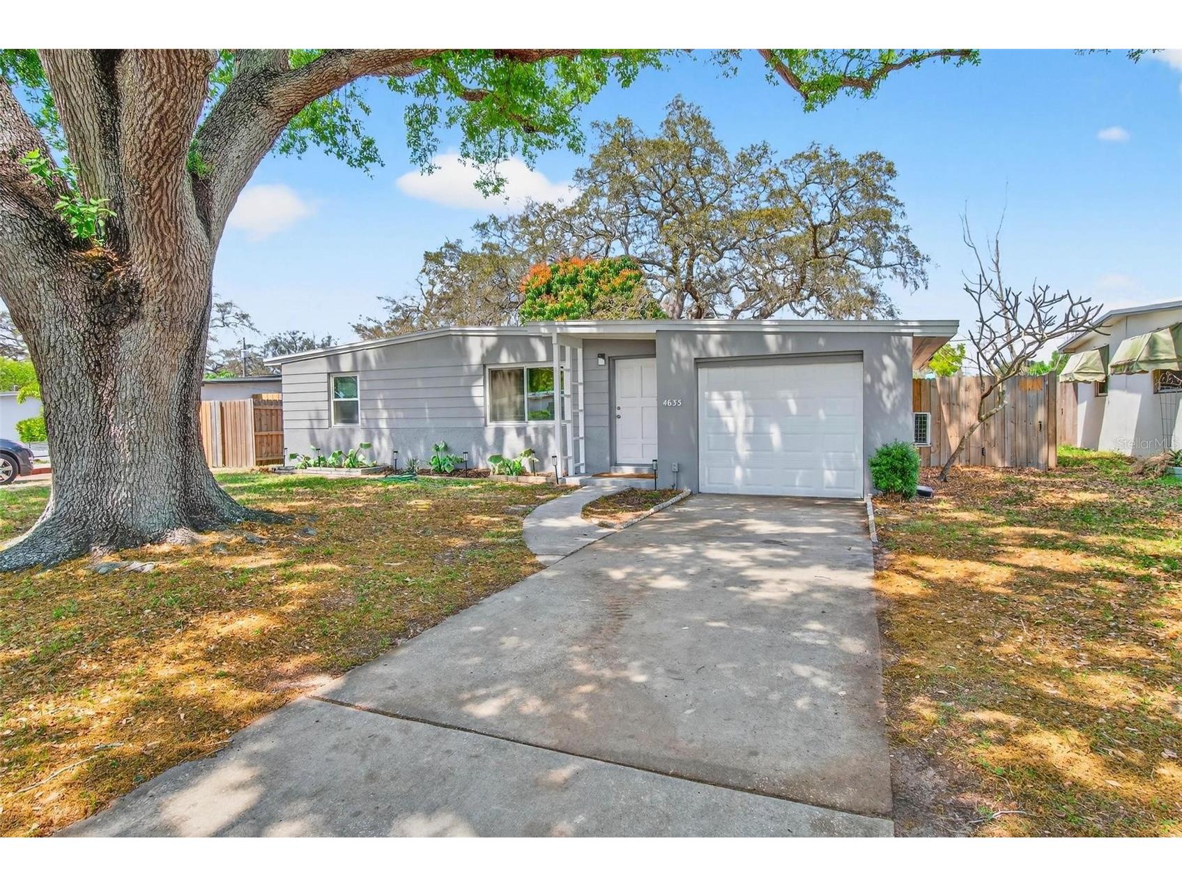 4635 28th Avenue N Saint Petersburg FL 33713 TB8490854 image1