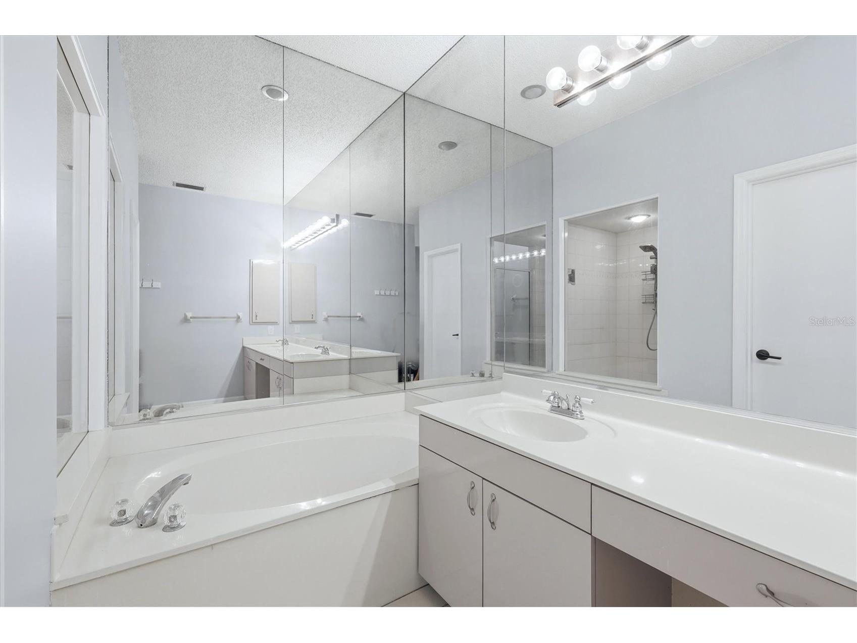 4636 Deer Trail Boulevard Sarasota FL 34238 A4698629 image23