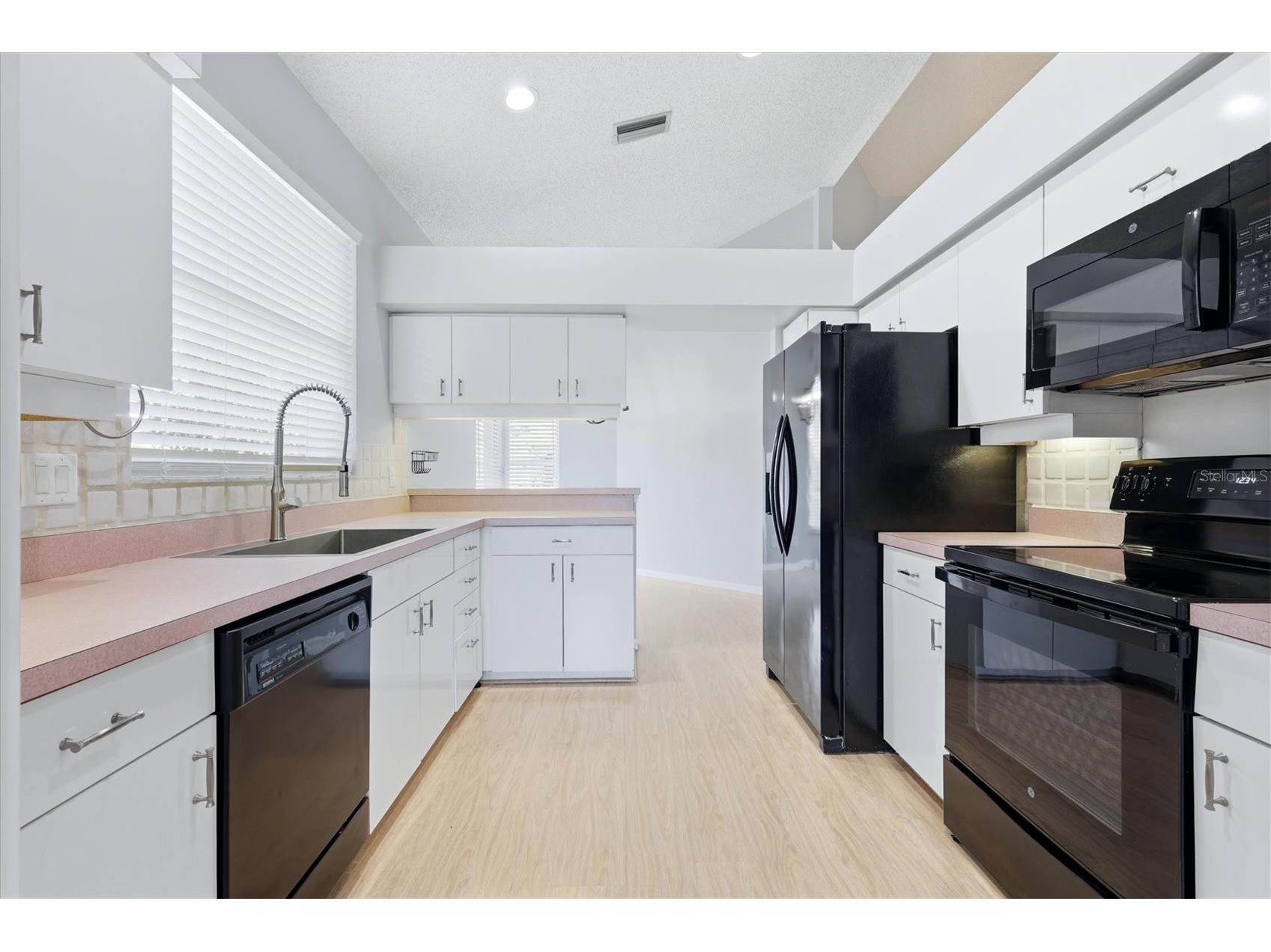 4636 Deer Trail Boulevard Sarasota FL 34238 A4698629 image3