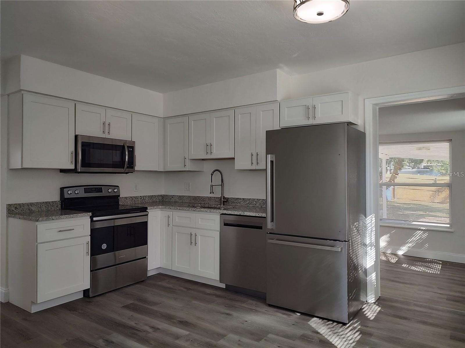 4637 12th Avenue N Saint Petersburg FL 33713 TB8518689 image3