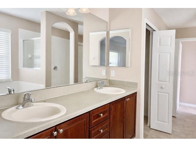 4637 Huron Bay Circle Kissimmee FL 34759 S5136549 image22