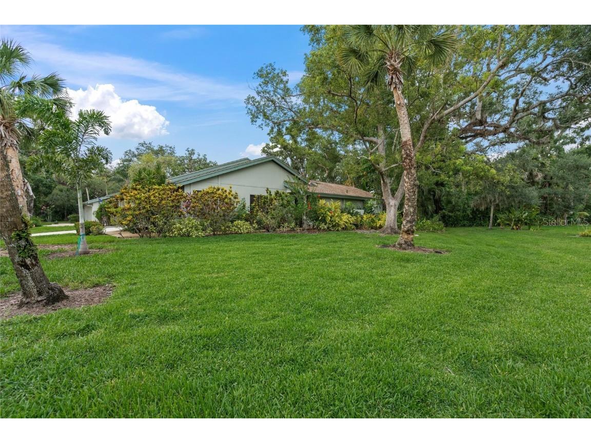 4637 Willow Wood Circle #44 Sarasota FL 34241 A4655394 image3