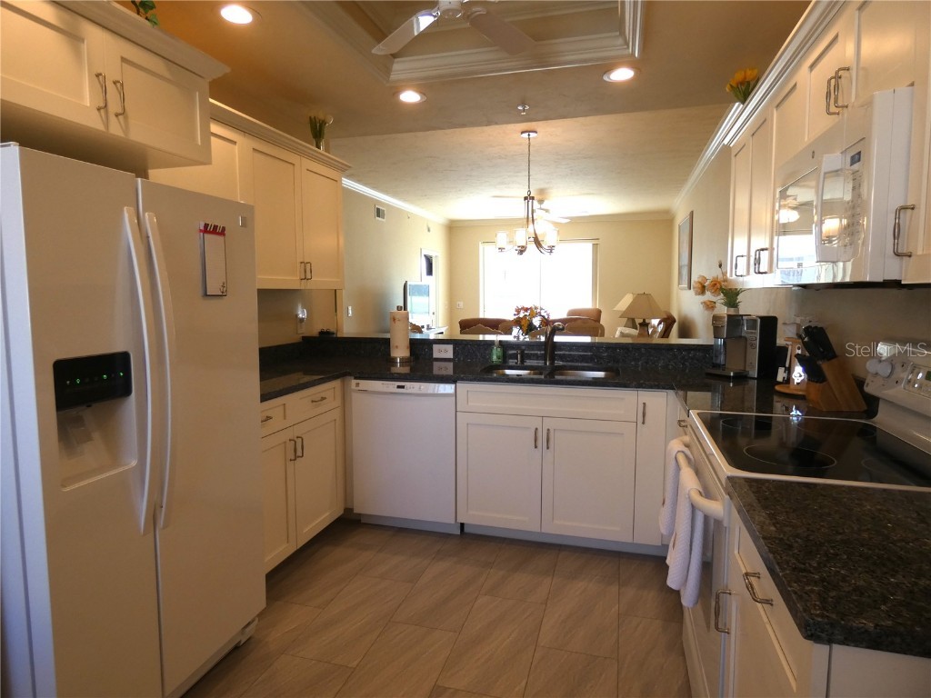 4639 Chapel Hill Drive #2912 Sarasota FL 34238 A4626221 image2