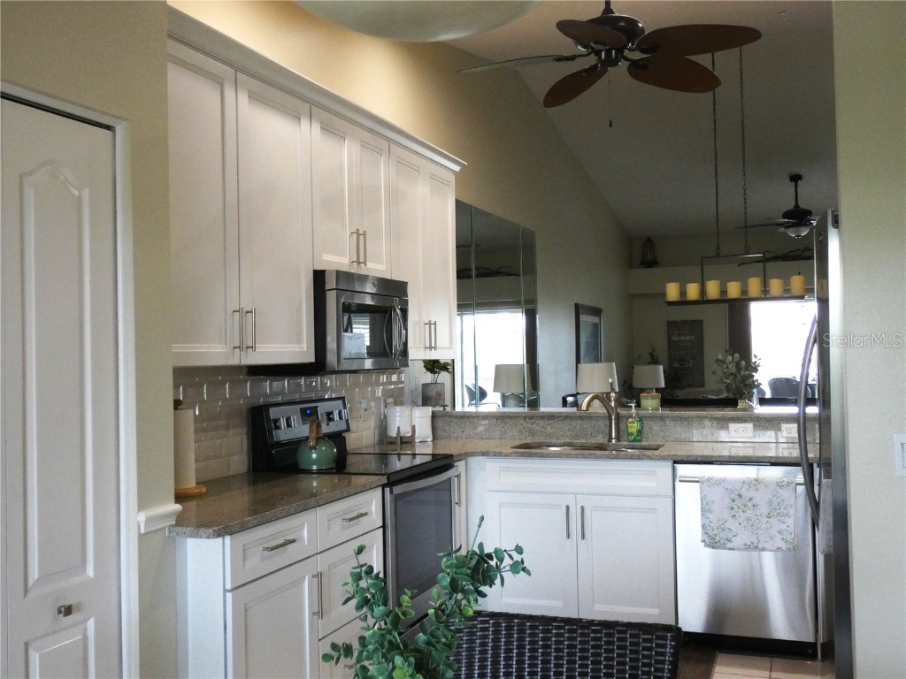 4639 Chapel Hill Drive #2924 Sarasota FL 34238 A4144745 image4